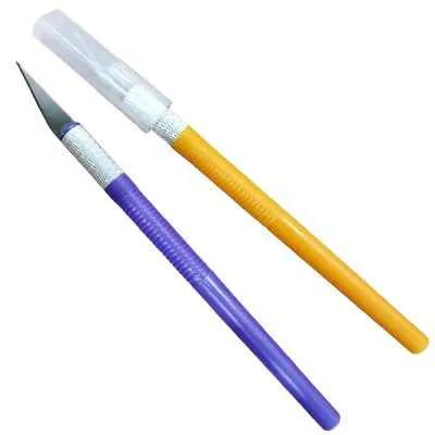 [2998] BISTURI MANGO PLASTICO