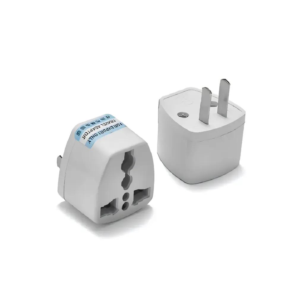 ADAPTADOR EUROPEO A 110V BLANCO  Y NEGRO