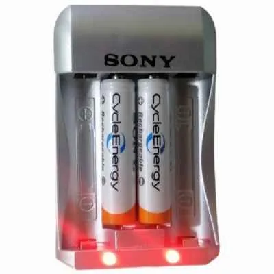 [1832] CARGADOR CON PILAS SONY AAA